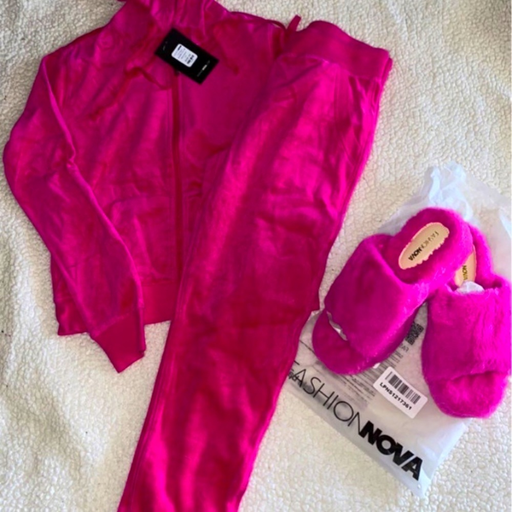 Fashion nova “pretty in pink” set